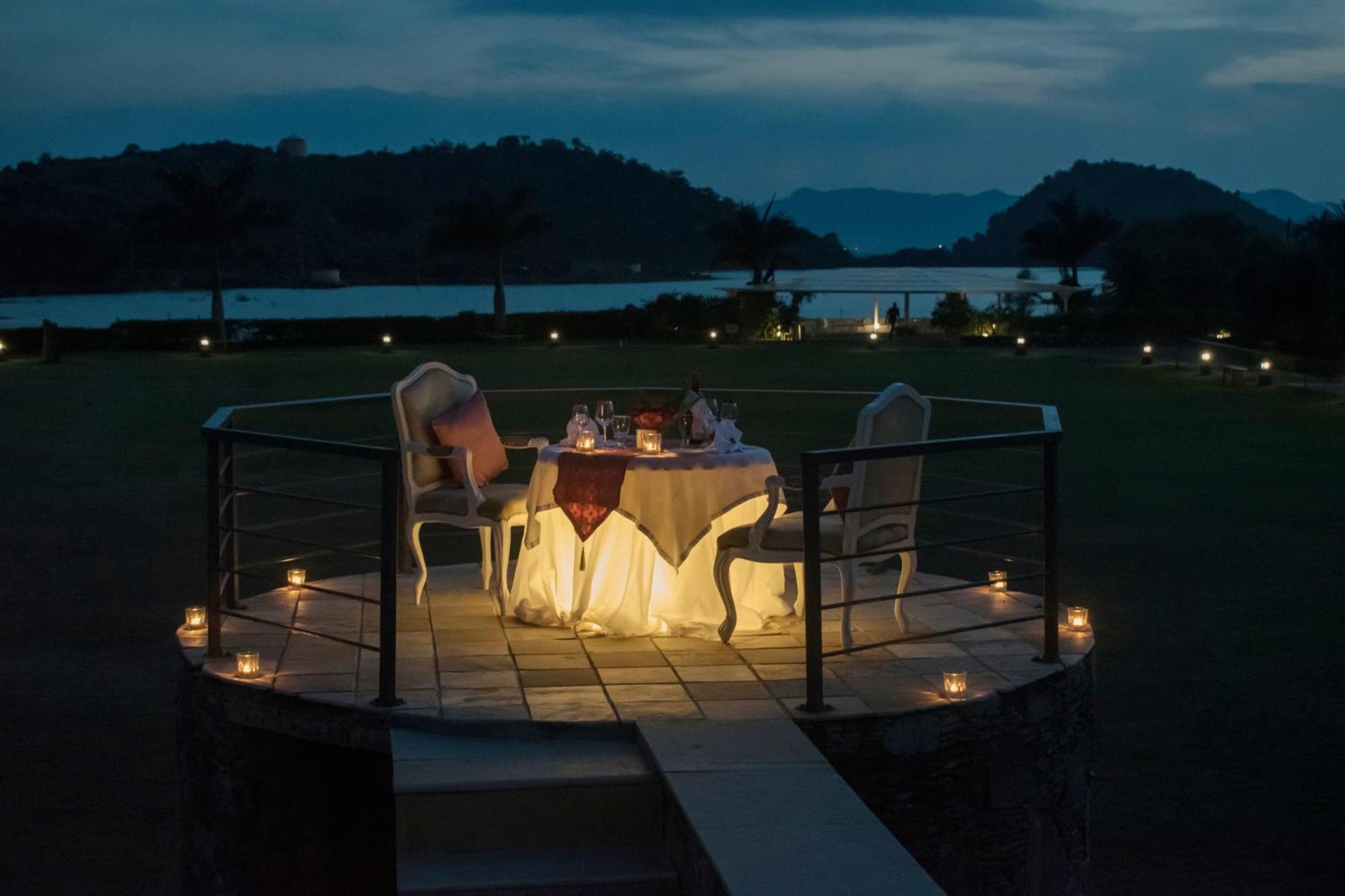 Tatsaraasa Resort & Spa, Udaipur Esterno foto