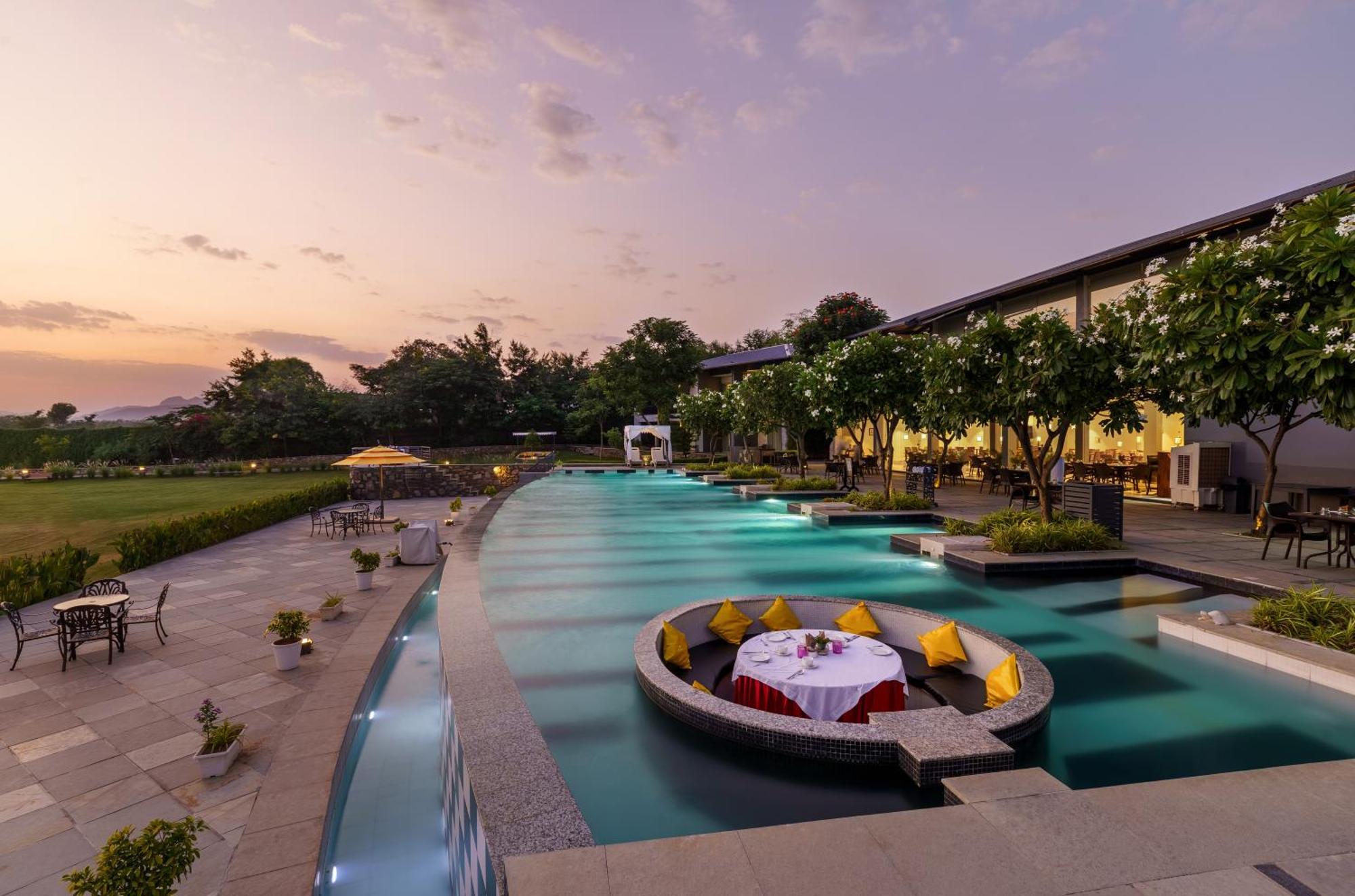 Tatsaraasa Resort & Spa, Udaipur Esterno foto