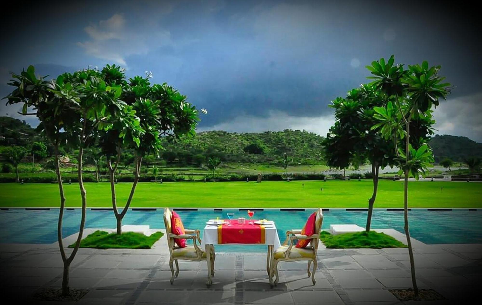 Tatsaraasa Resort & Spa, Udaipur Esterno foto