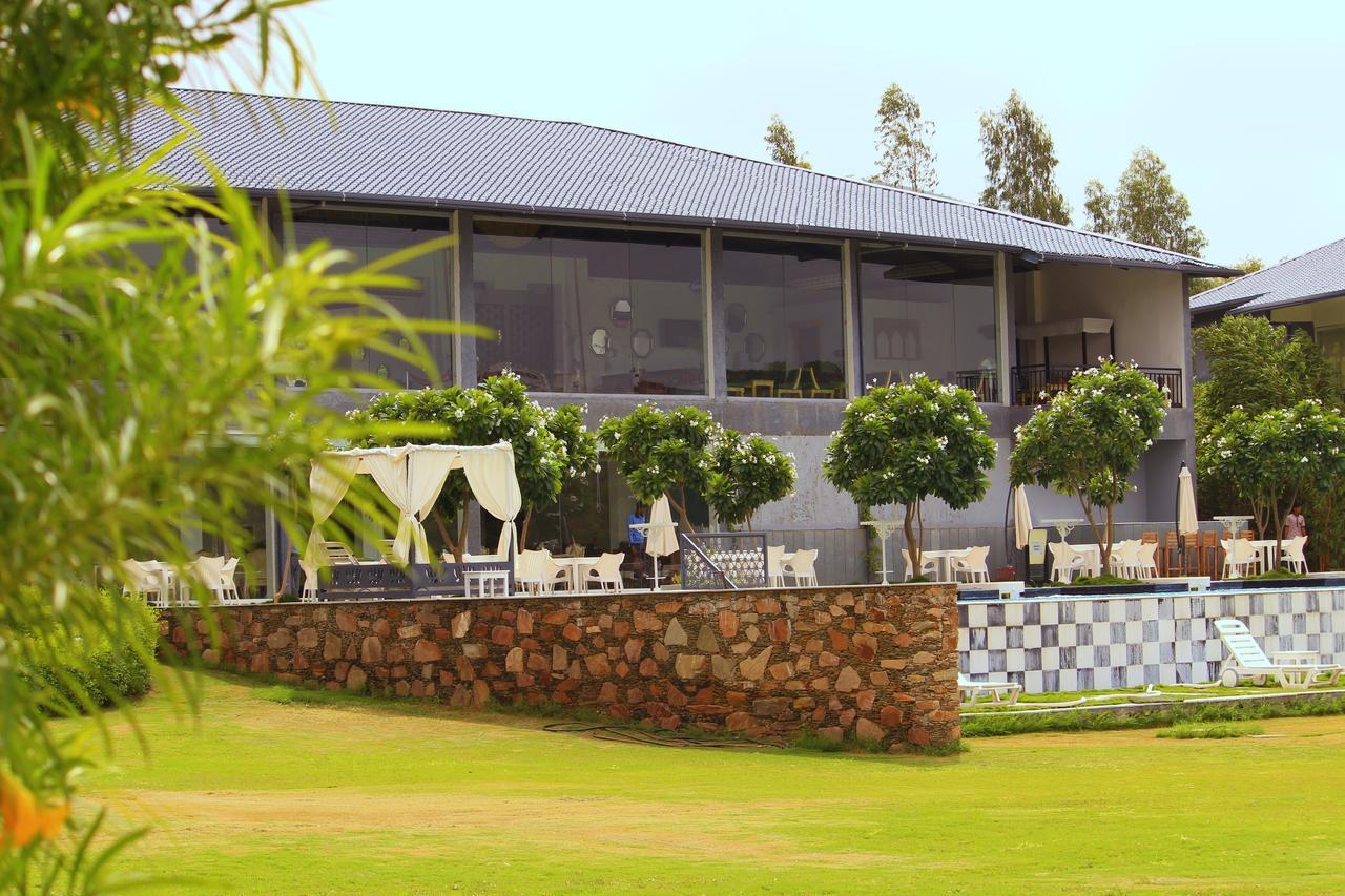 Tatsaraasa Resort & Spa, Udaipur Esterno foto