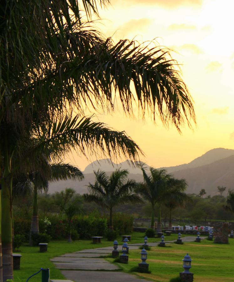 Tatsaraasa Resort & Spa, Udaipur Esterno foto