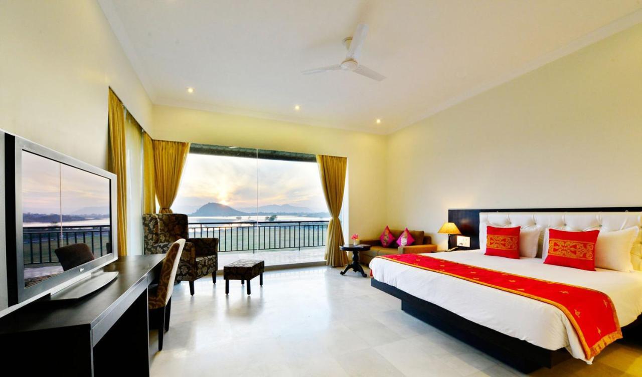 Tatsaraasa Resort & Spa, Udaipur Esterno foto